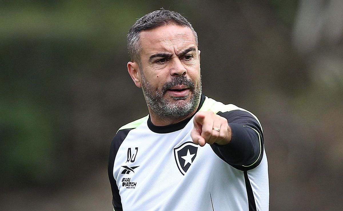 vitória contra o corinthians faz botafogo chegar a 54.5% de chances de ser campeão brasileiro