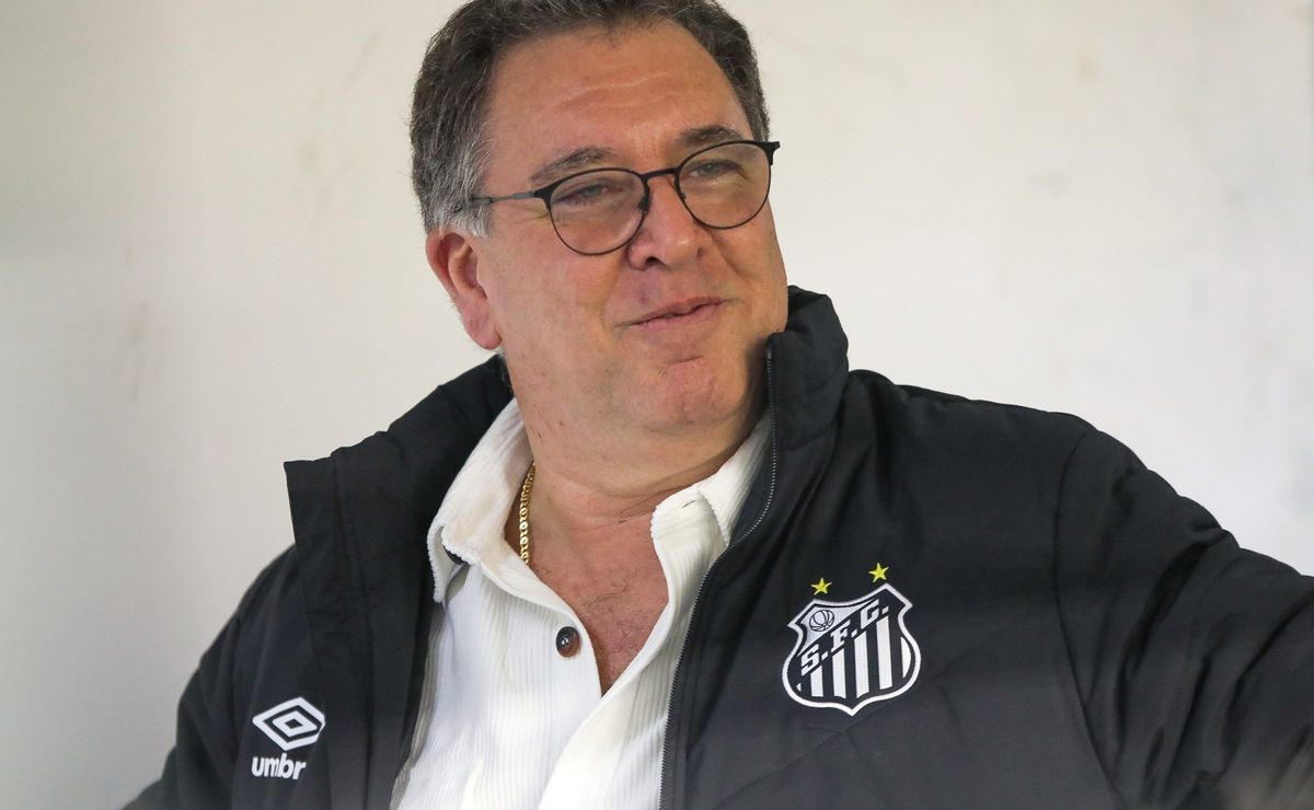 marcelo teixeira decide mandar embora ídolo do santos e volante não fica em 2025