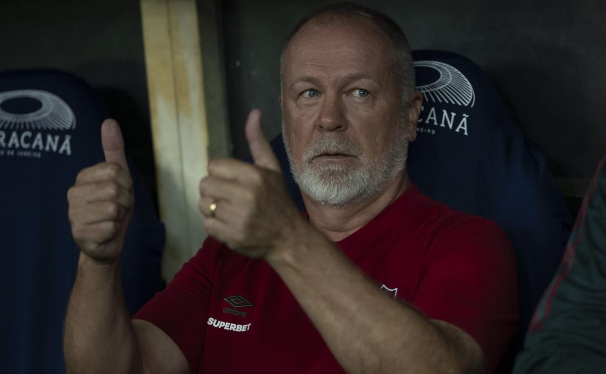 ex real madrid pode fechar com fluminense de mano menezes