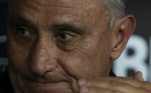 com tite 'balançando', flamengo pode chegar ao 13º ano seguido sem um técnico completar uma temporada