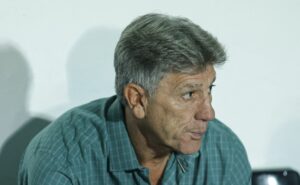 grêmio corre para recuperar zagueiros titulares durante pausa da data fifa