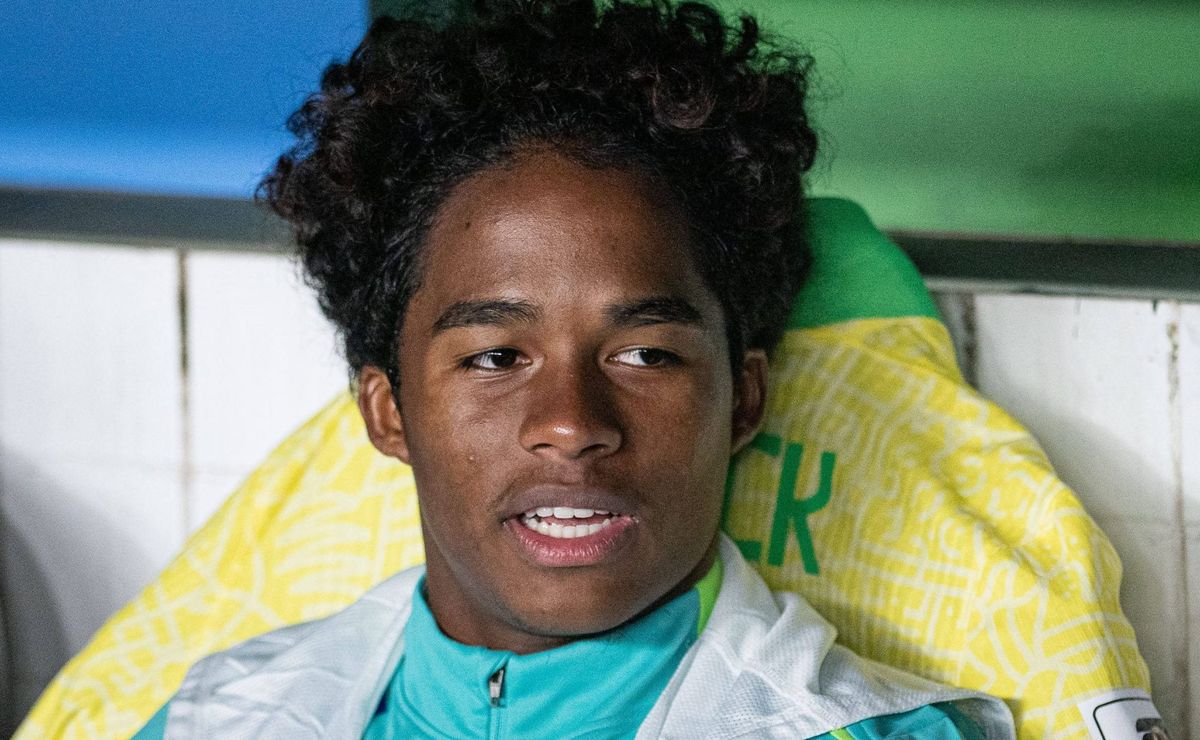 endrick gera revolta da torcida com dorival júnior na seleção brasileira: “ignorando ele”