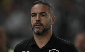 escalação do botafogo: artur jorge ainda não definiu titular para enfrentar o são paulo