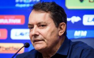 renato gaúcho era o plano a de pedrinho bh no cruzeiro, mas preferiu permanecer no grêmio 