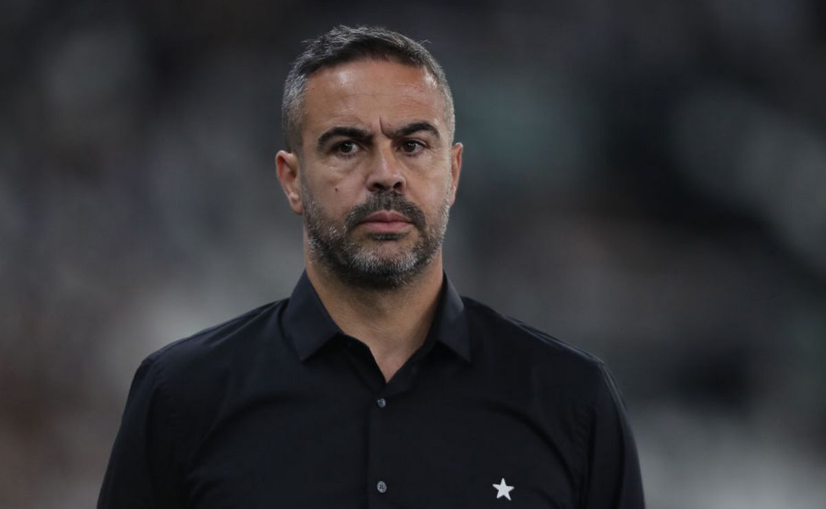 arthur jorge comenta vitória do botafogo contra o fortaleza: "esse time não cansa de ganhar"