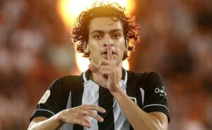 matheus nascimento ressurge no botafogo e fica mais perto do retorno com reviravolta em tratamento