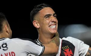 jogadores do vasco convocados para a data fifa jogam um dia antes do duelo da copa do brasil