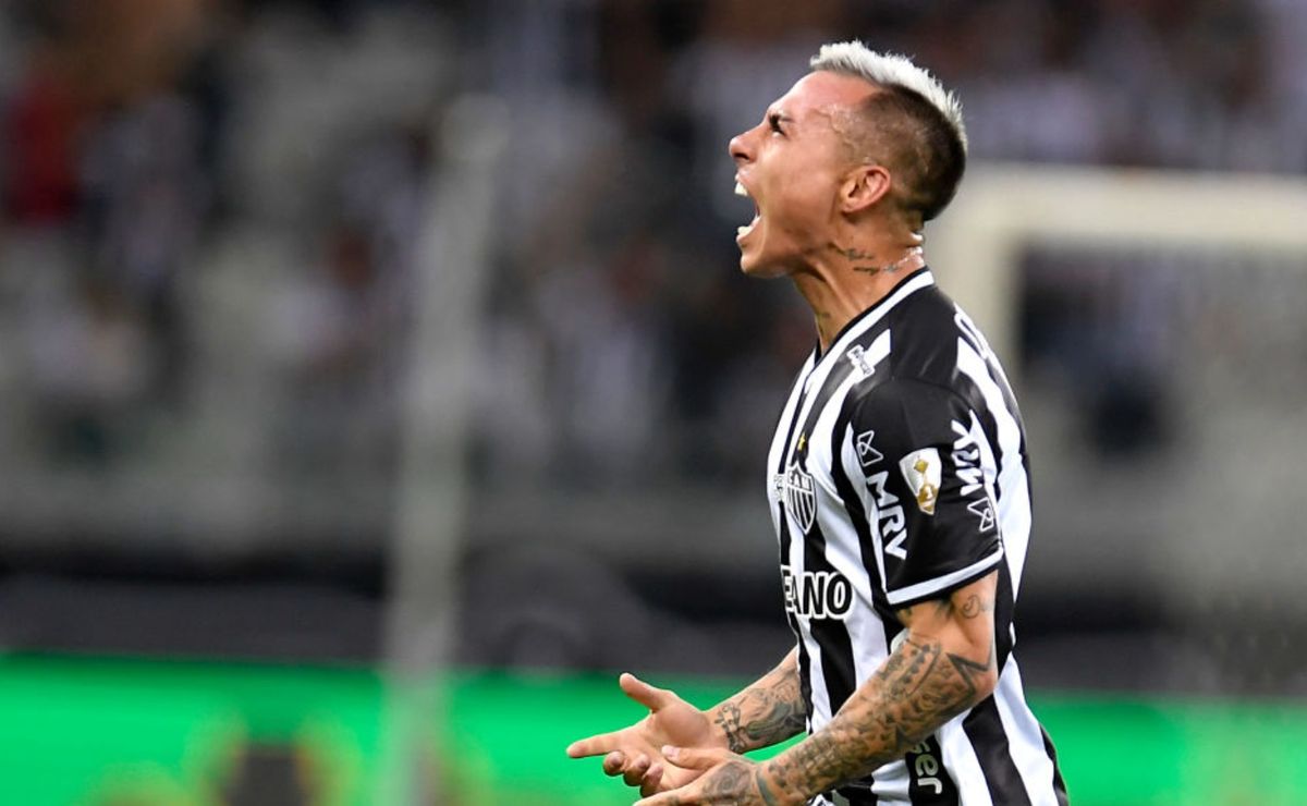 vargas vira solução no atlético mg e ultrapassa ronaldinho em artilharia do galo