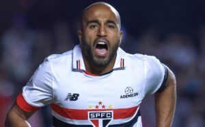 lucas moura detalha vacilo do são paulo para alerta sobre estratégia na copa libertadores