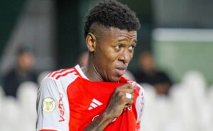 vitão mostra confiança em são paulo x internacional e confia nos três pontos