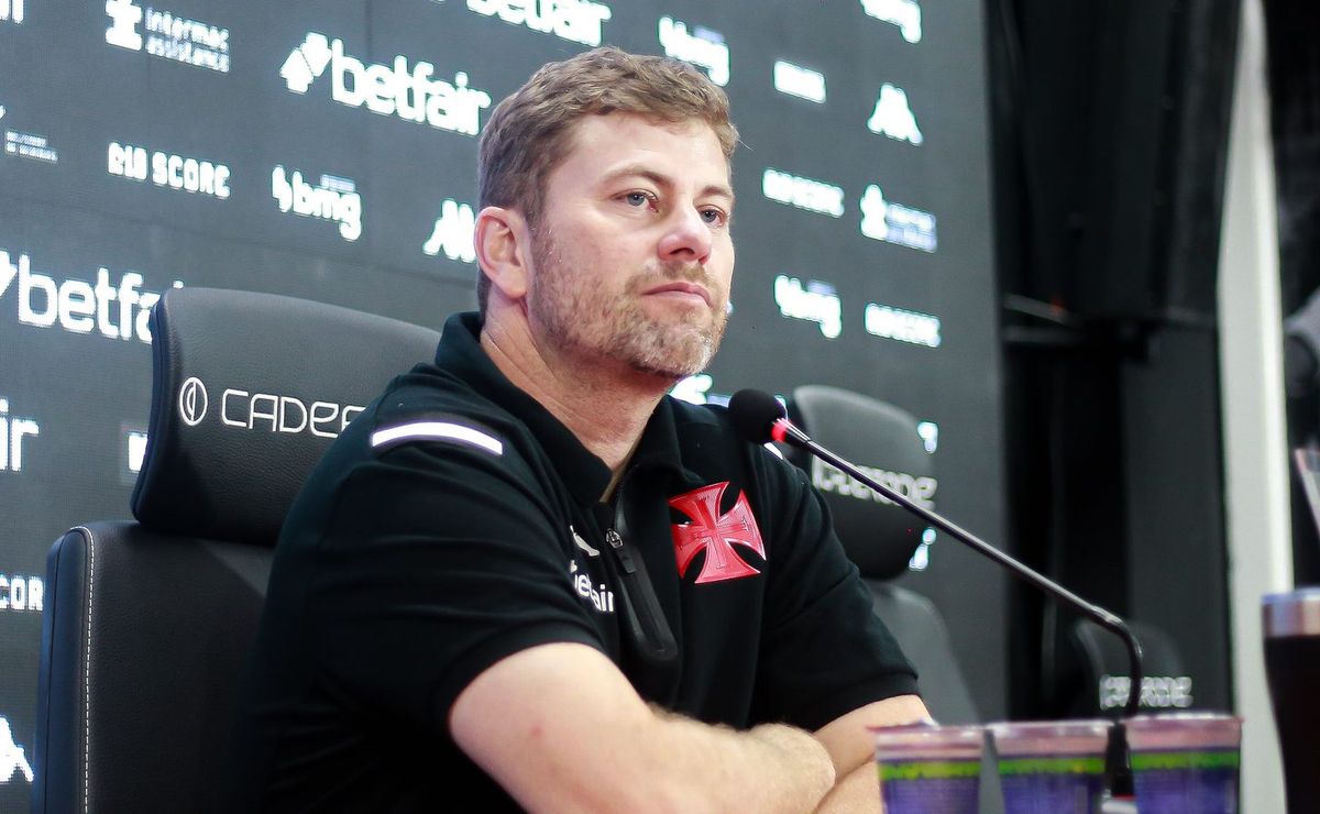 athletico pr muda a escalação de última hora e informação chega a rafael paiva no vasco 