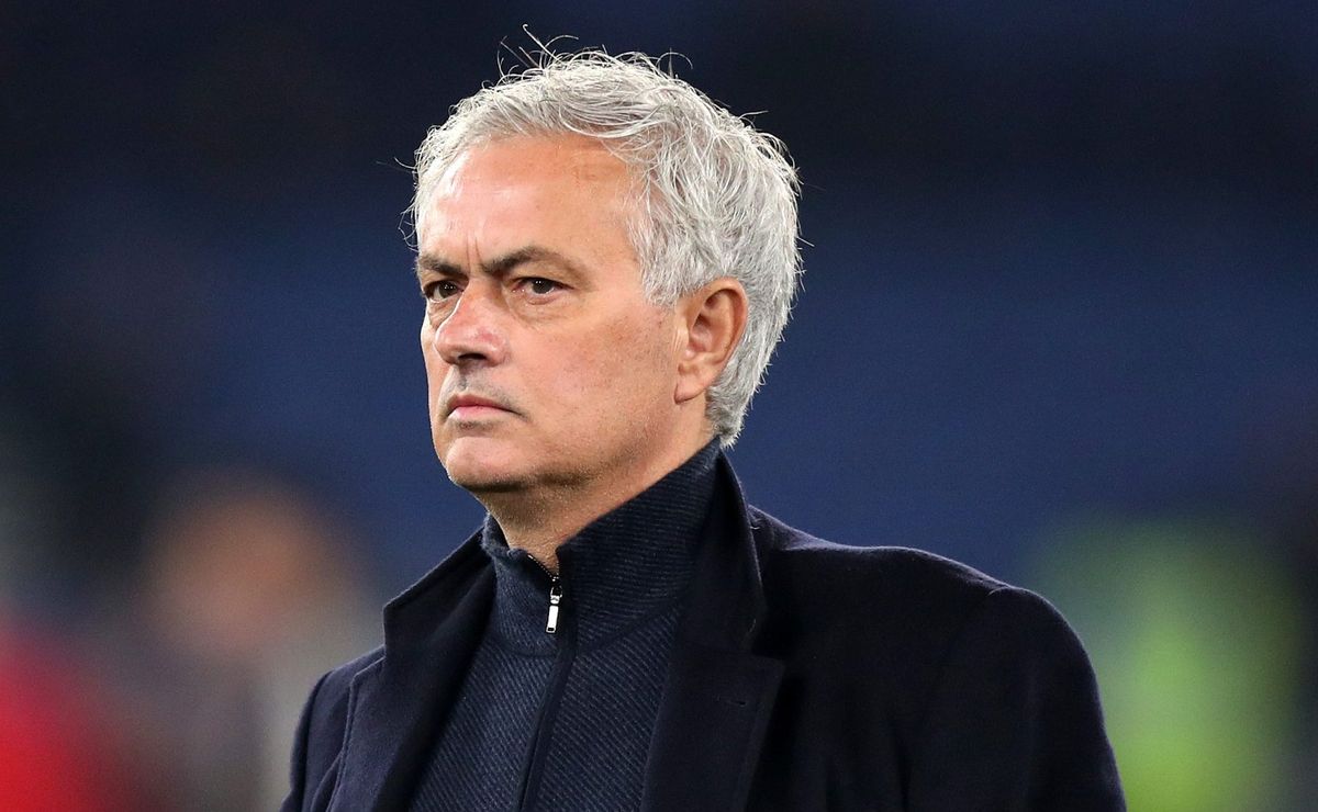 josé mourinho na seleção brasileira para substituir dorival é aprovado pelos brasileiros após derrota pro paraguai