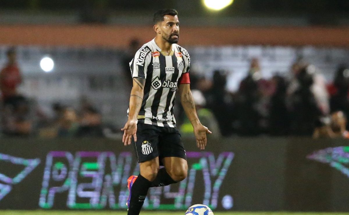 tomás rincón saiu revoltado de santos x operário por falta de cartão amarelo 