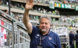 profissional de alta confiança sai do vasco e vai para são paulo de casares 