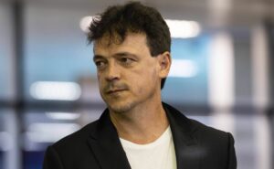 fernando diniz deve estrear pelo cruzeiro já na copa sul americana contra o libertad