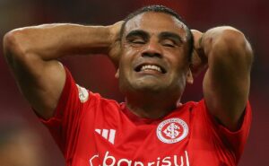internacional enfrenta desfalque importante com lesão de gabriel mercado