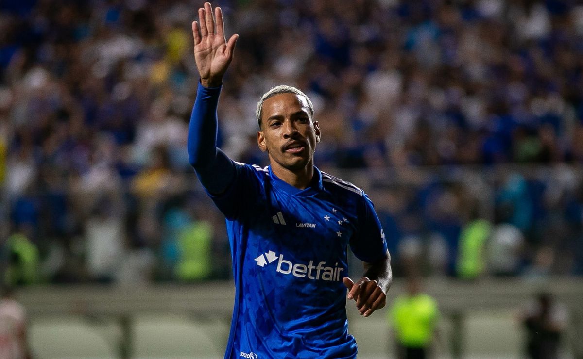 nottingham forest ing contata matheus pereira do cruzeiro e meia decidiu pela continuidade