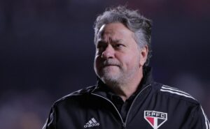 casares afirma que é momento de 'virar a chave' no são paulo