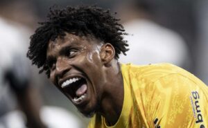 reviravolta acontece e futuro de hugo souza será sacramentado em outubro; flamengo é informado