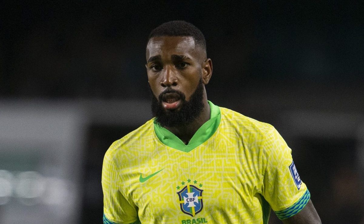 gerson, do flamengo, fica mais uma vez no banco da seleção brasileira de dorival