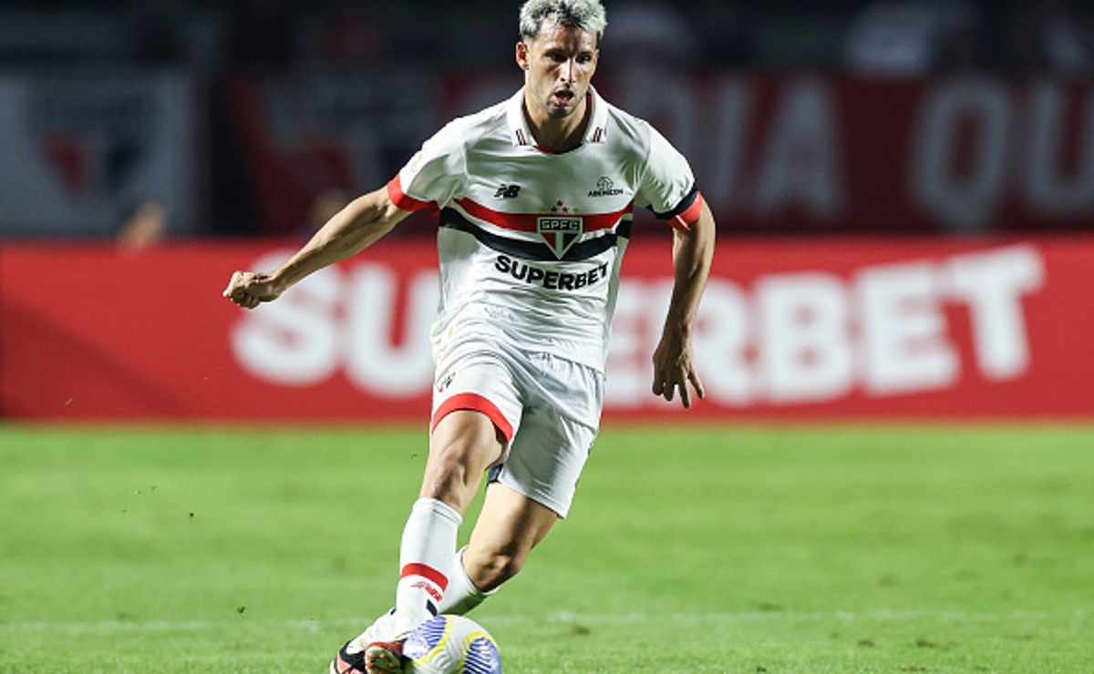 são paulo encara botafogo com apoio da torcida que confia em reviravolta na libertadores