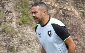 zinho vê seis dias de folga no botafogo como exagero de artur jorge: “perde uma grande oportunidade”