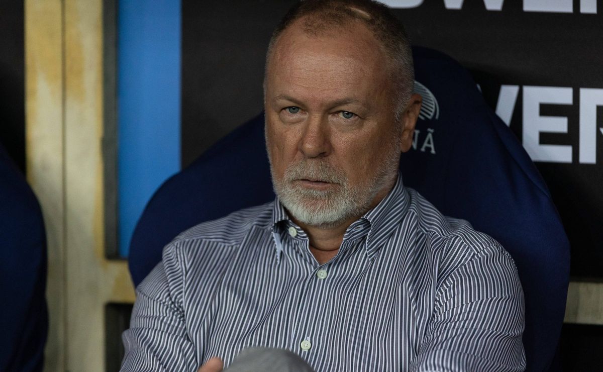 mano menezes destaca que estratégia do fluminense funcionou na libertadores