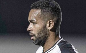 alex teixeira não é relacionado contra o palmeiras e situação vem à tona no vasco