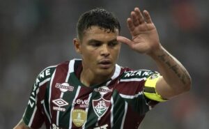 var em lance de thiago silva em fluminense x são paulo pode ajudar anulação da partida