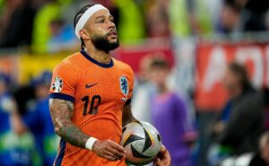 confira números de memphis depay, atacante holandês que o corinthians contatou na última terça feira (3)