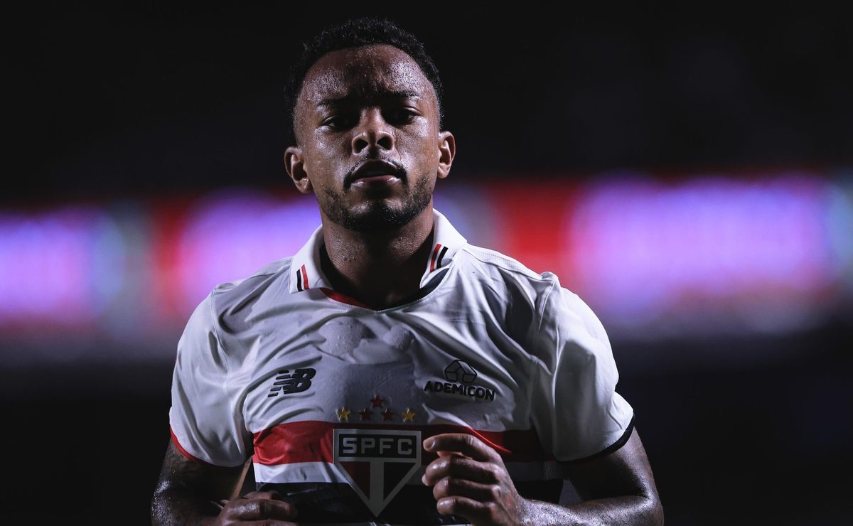 torcida pede a saída de welington da equipe titular após são paulo x corinthians
