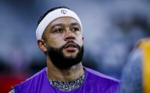 memphis depay anota assistência e torcida do corinthians pede titularidade no majestoso