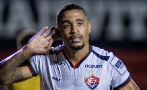 alerrandro faz projeção ousada para internacional x vitória e revela estratégia de carpini