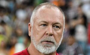 mano protege felipe melo após falha em fluminense x botafogo: "não seria correto"