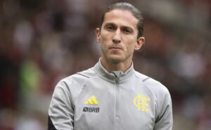 filipe luís é ‘indicado’ para a seleção brasileira por jornalista: “adoraria ver”