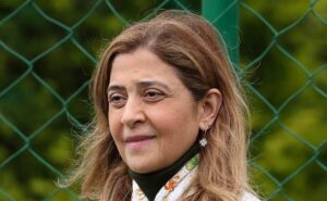 leila pereira é informada e piquerez pode deixar o palmeiras para jogar na itália