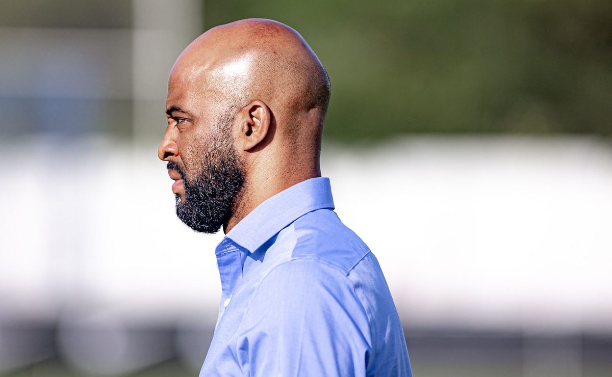 memphis depay melou no corinthians? fabinho soldado embarca de última hora para a europa