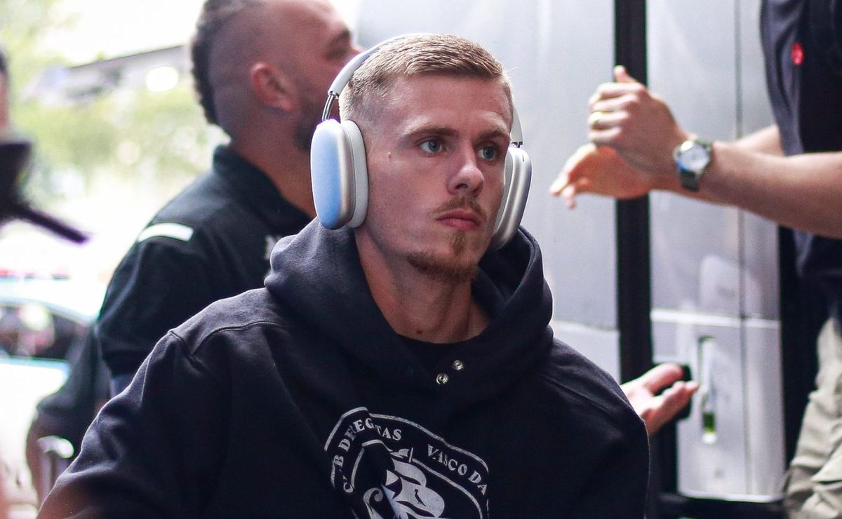 rafael paiva, técnico do vasco, faz análise após estreia de maxime dominguez no brasileirão