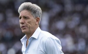 auxiliar de renato chama atenção para excesso de gols sofridos pelo grêmio: “descuido”