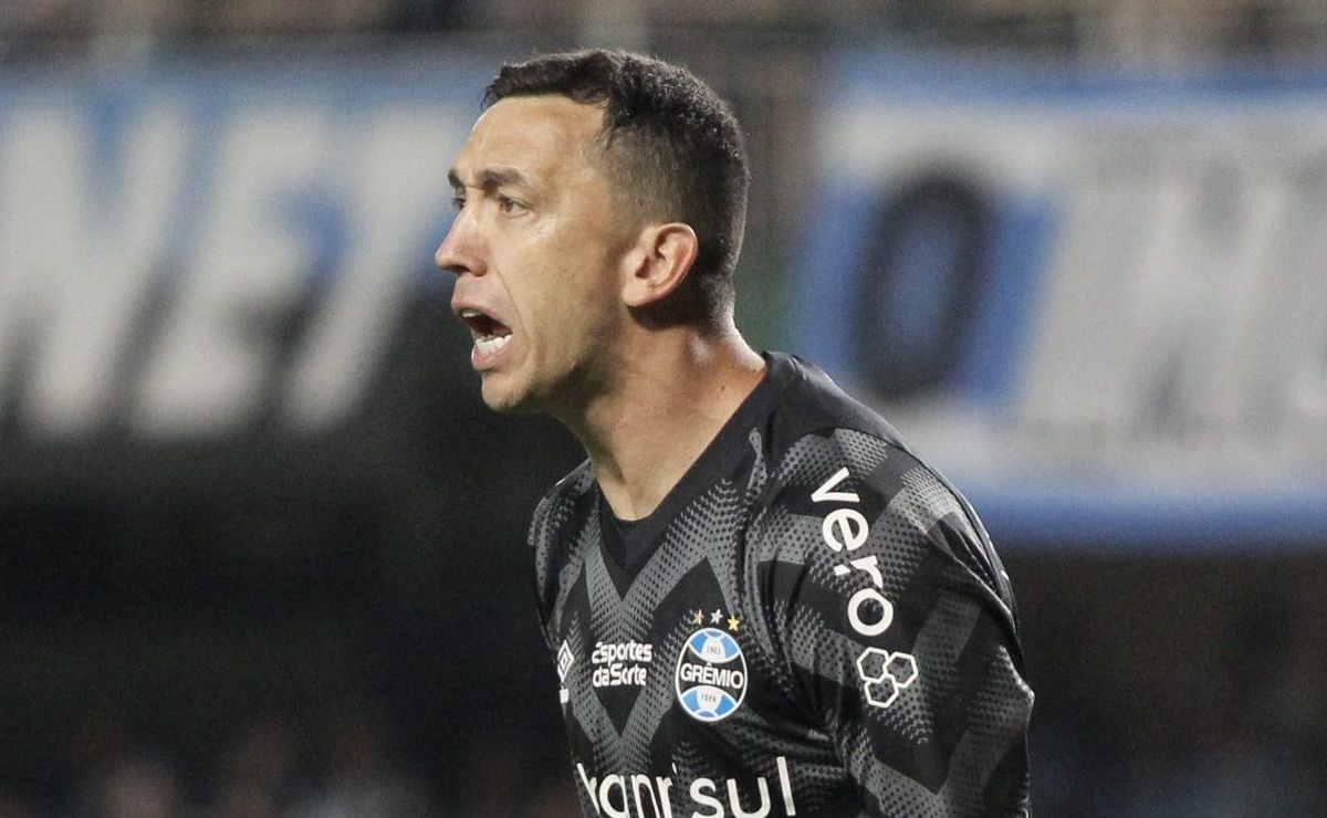 marchesín falha em grêmio x criciúma e irrita torcida gremista; veja reações 