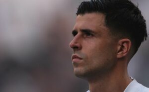 após ficar de fora dos relacionados na sul americana, héctor hernández tem atitude aplaudida no corinthians 