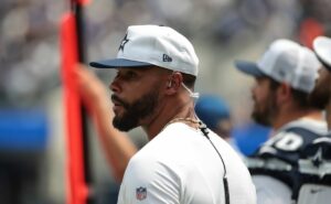 nfl: dak prescott esclarece jerry jones sobre futuro a longo prazo com os cowboys