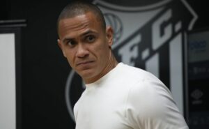 goleiro renan passa por situação muito triste e pode deixar o santos sem estrear