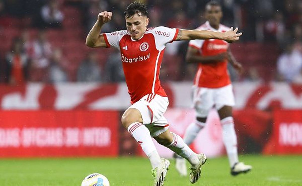 inter amassa o são paulo e torcida colorada celebra atuação de bernabei