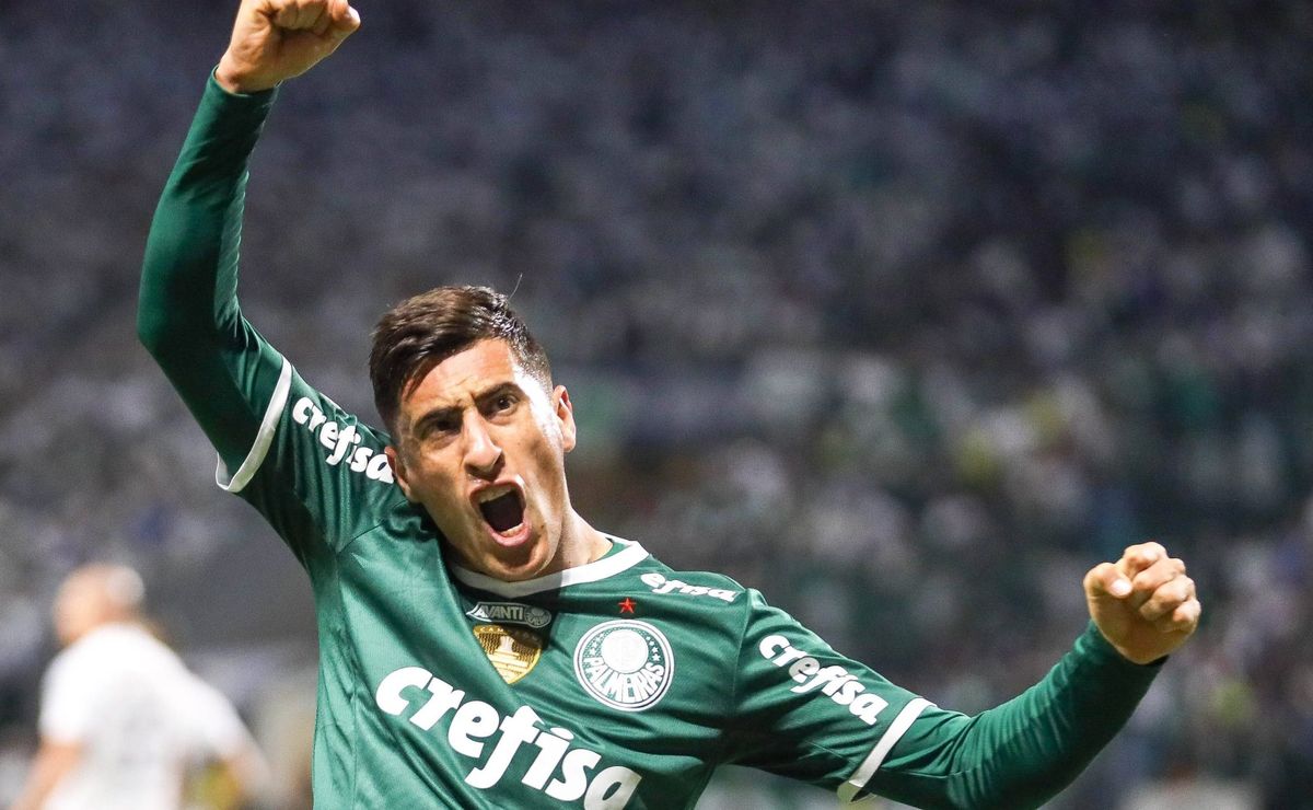 merentiel, ex palmeiras, é aprovado para voltar ao brasil e jogar em rival do verdão