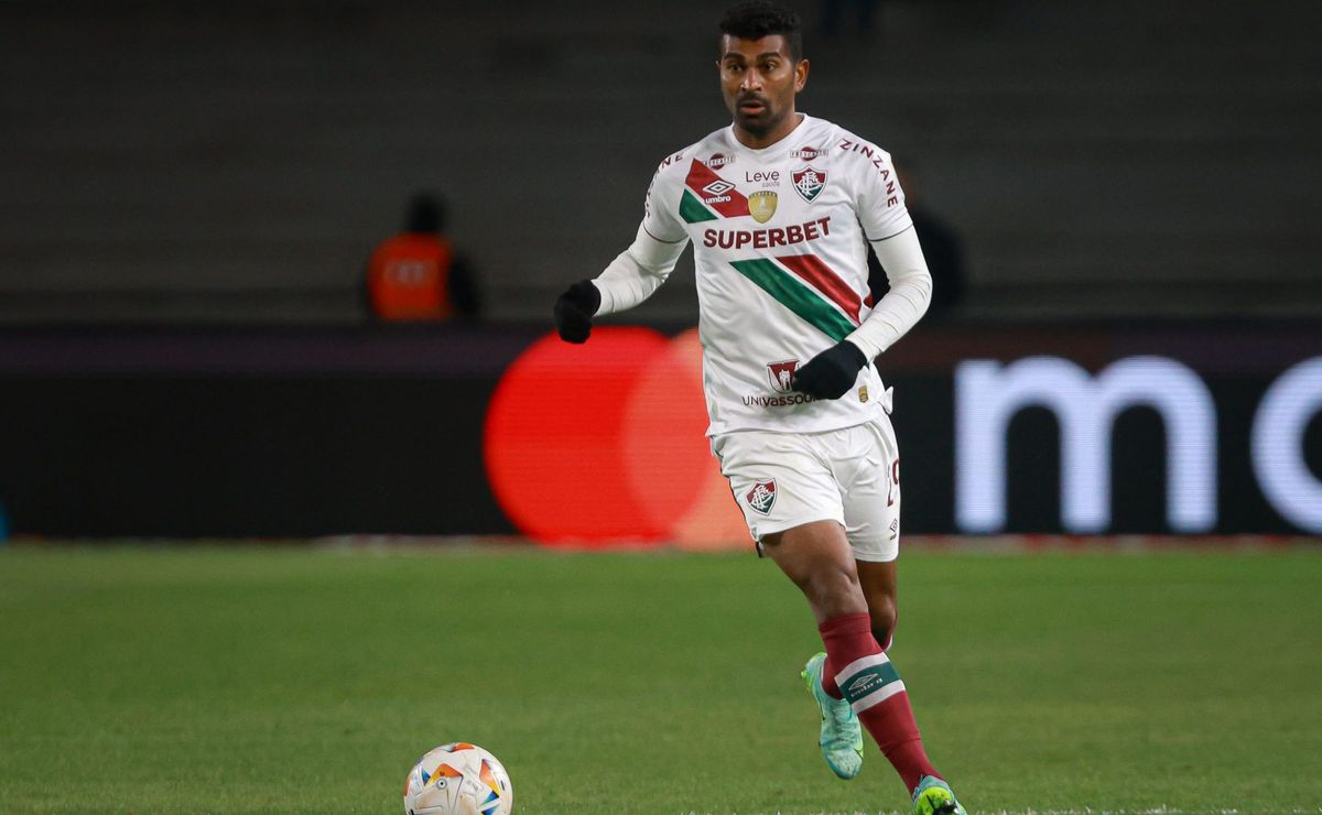 thiago santos brilha no fluminense como o líder das assistências