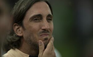 luís zubeldía faz declaração polêmica sobre chances perdidas e torcida reage