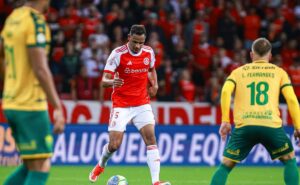 inter goleia cuiabá e fernando se destaca em atuação memorável