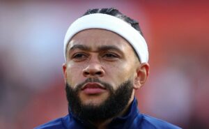 depay vai jogar no brasil: atacante assina contrato de 2 anos e será anunciado por campeão da libertadores