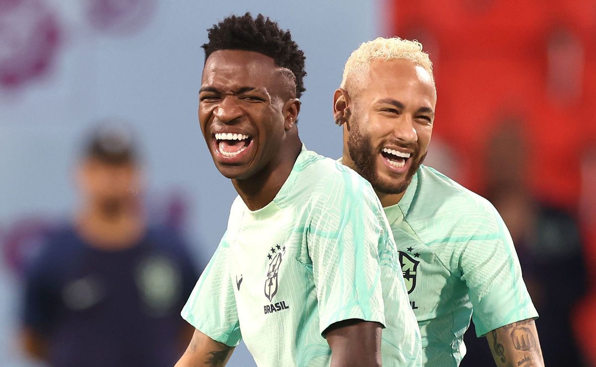 dorival compara situação de vinícius júnior com a de neymar na seleção brasileira